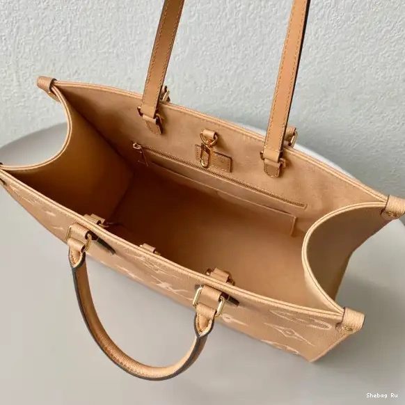 ONTHEGO LOUIS VUITTON MM 0610